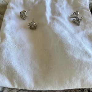 Set of two silver small earrings